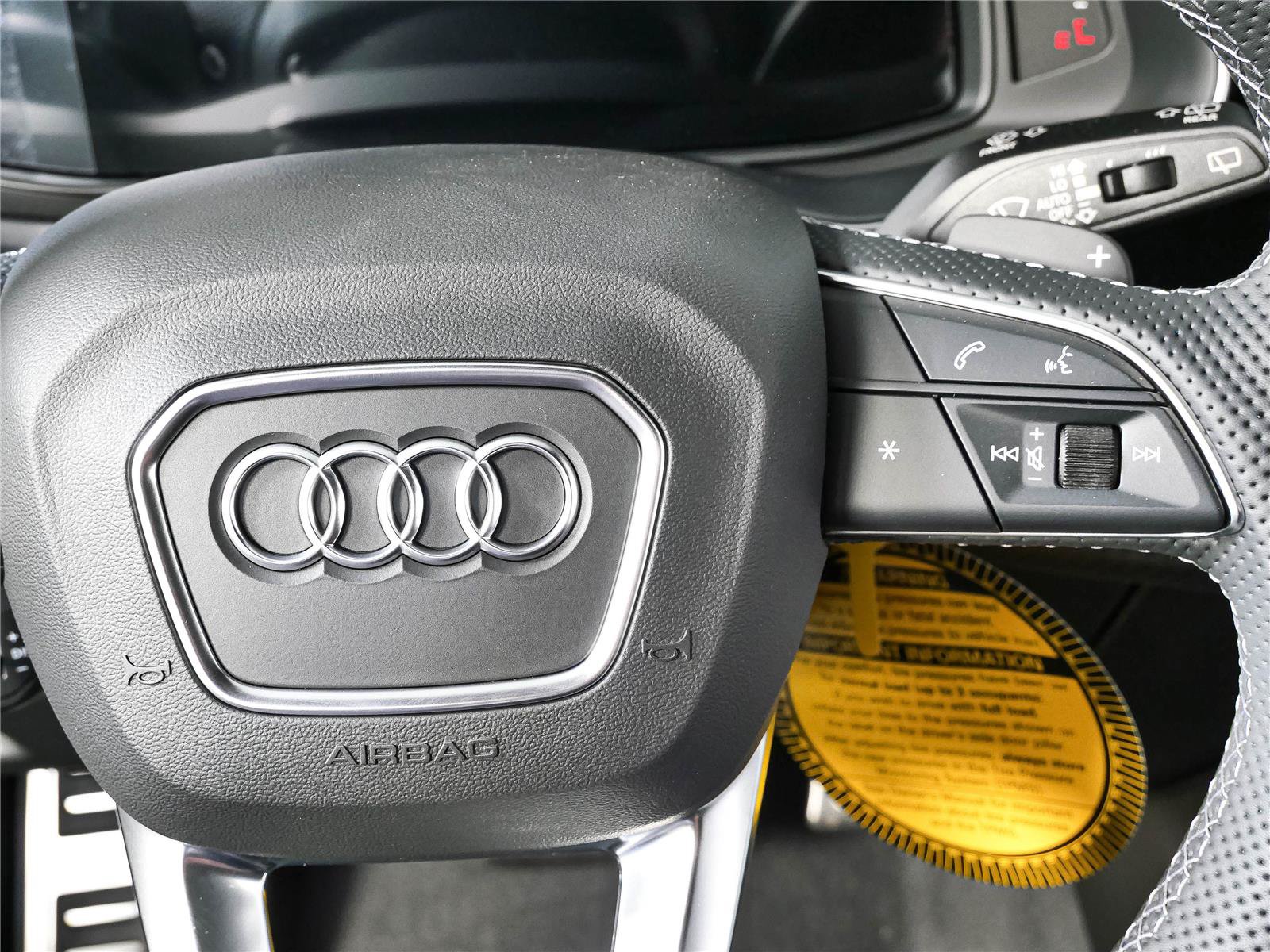 New 2026 Audi SQ8 Prestige AWD/4WD image 12