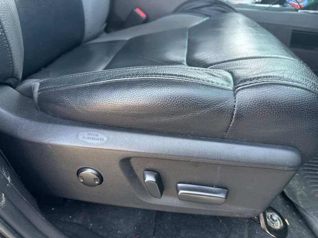 Used 2019 Toyota Tundra Limited w/ Limited Premium Package image 11