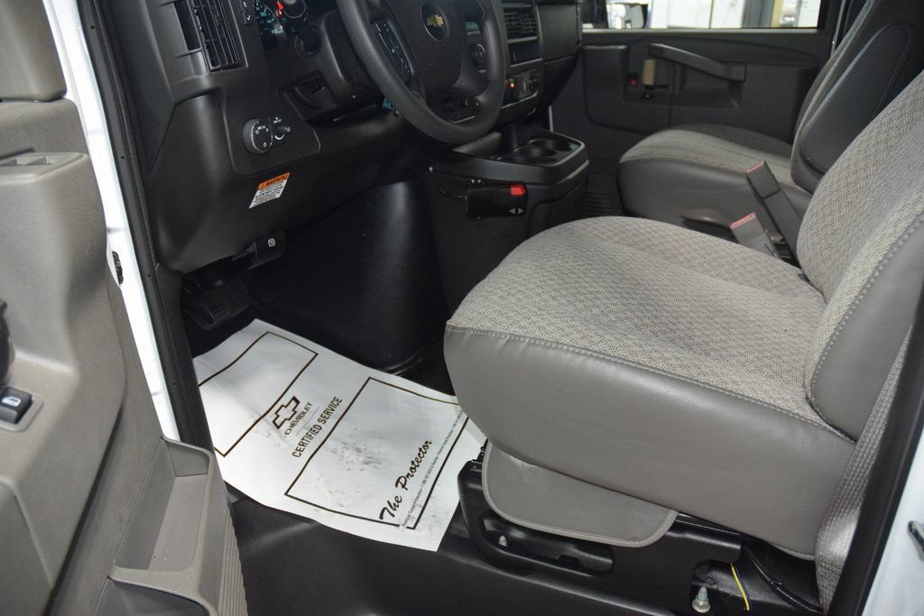 New 2026 Chevrolet Express 3500 w/ Power Convenience Package RWD image 24