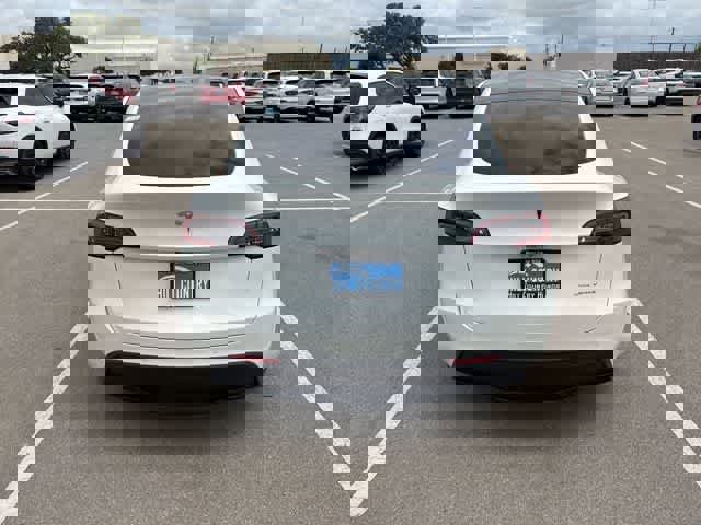Used 2022 Tesla Model Y Performance image 4