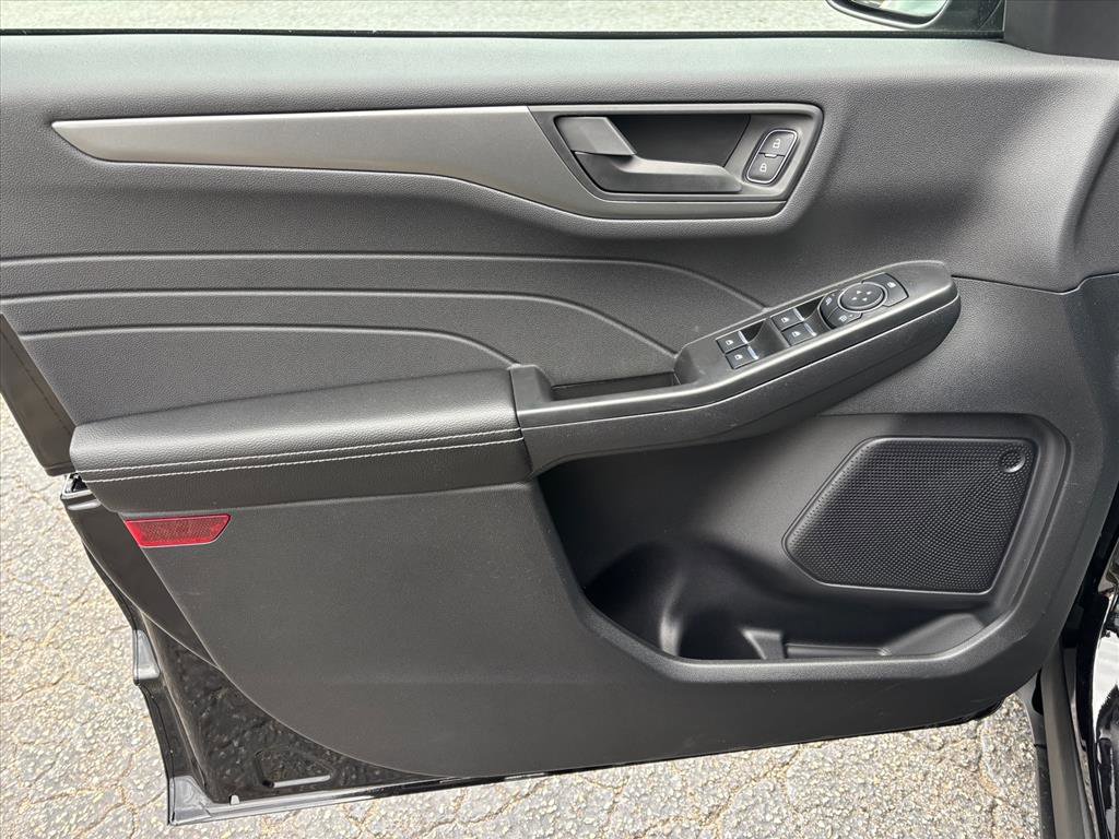 New 2026 Ford Escape Active image 9