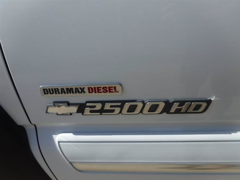 Used 2003 Chevrolet Silverado 2500 LS w/ Skid Plate Package AWD/4WD image 20