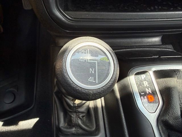 Used 2018 Jeep Wrangler Sport AWD/4WD image 26