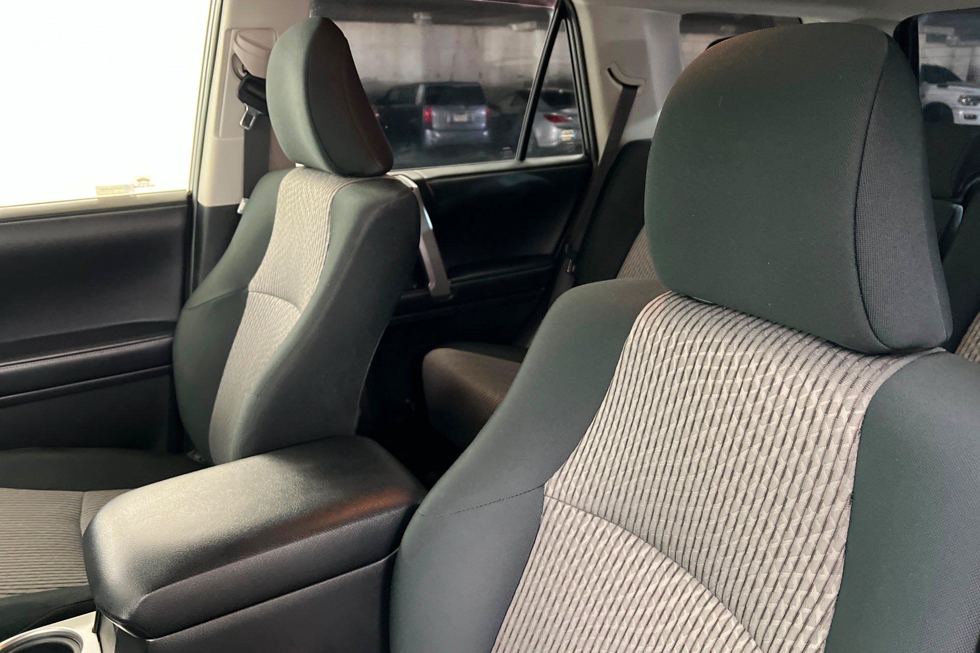Certified 2019 Toyota 4Runner SR5 AWD/4WD image 17