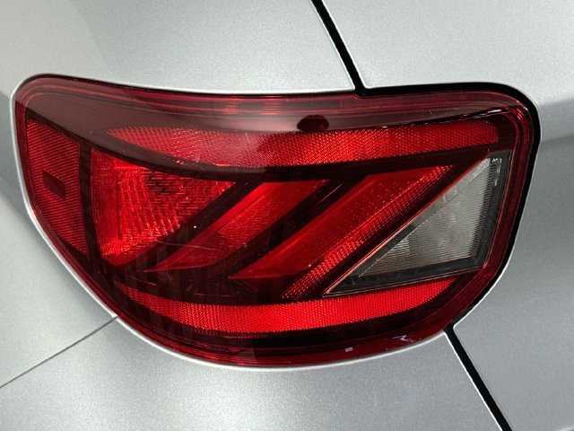 Used 2026 Hyundai Venue SEL FWD image 33