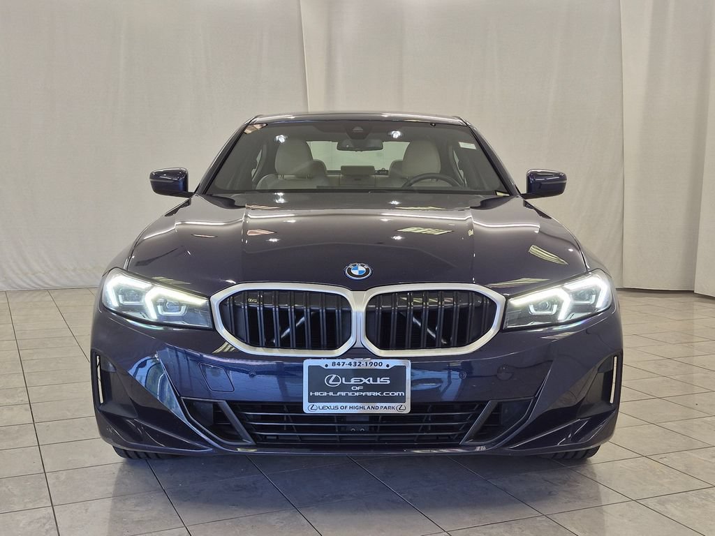 Used 2023 BMW 330e xDrive w/ Premium Package AWD/4WD image 3