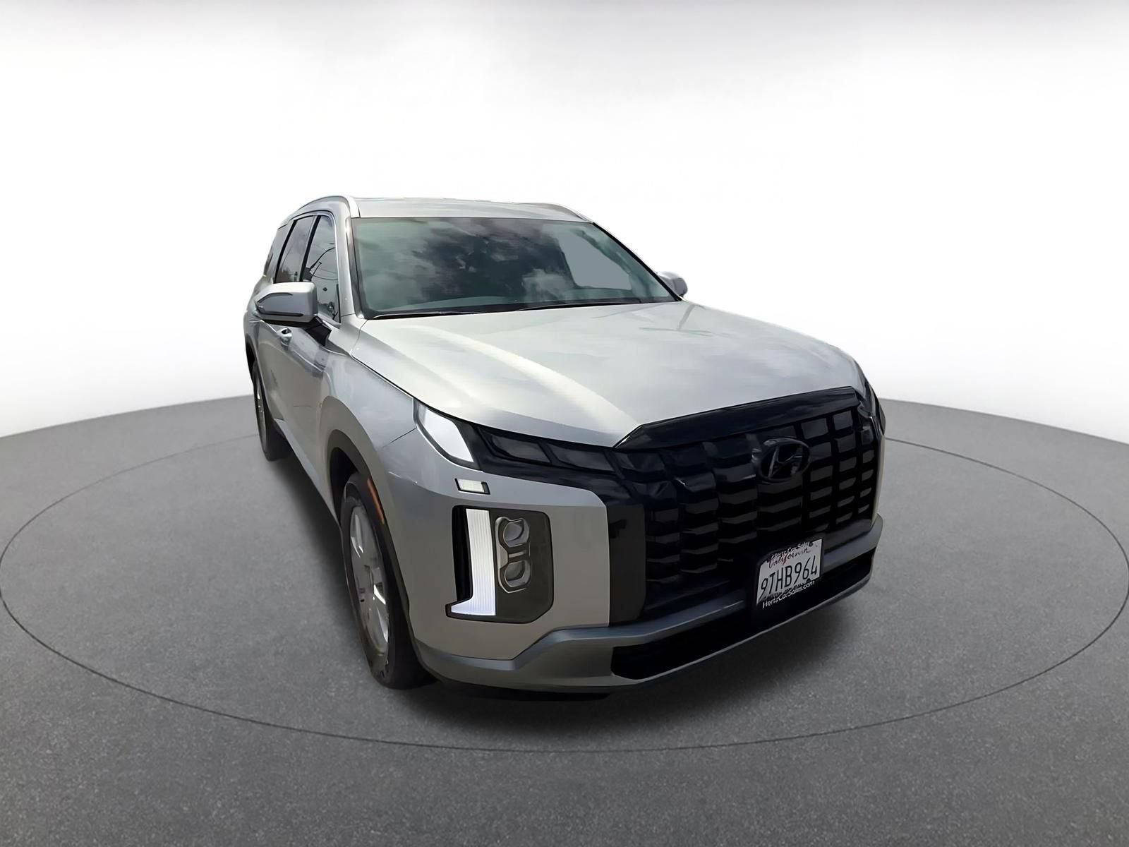 Used 2025 Hyundai Palisade SEL FWD image 3