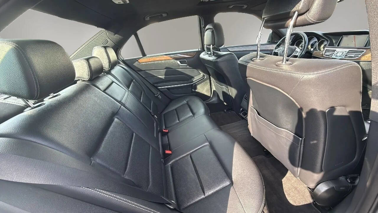 Used 2014 Mercedes-Benz E 350 4MATIC Sedan image 11