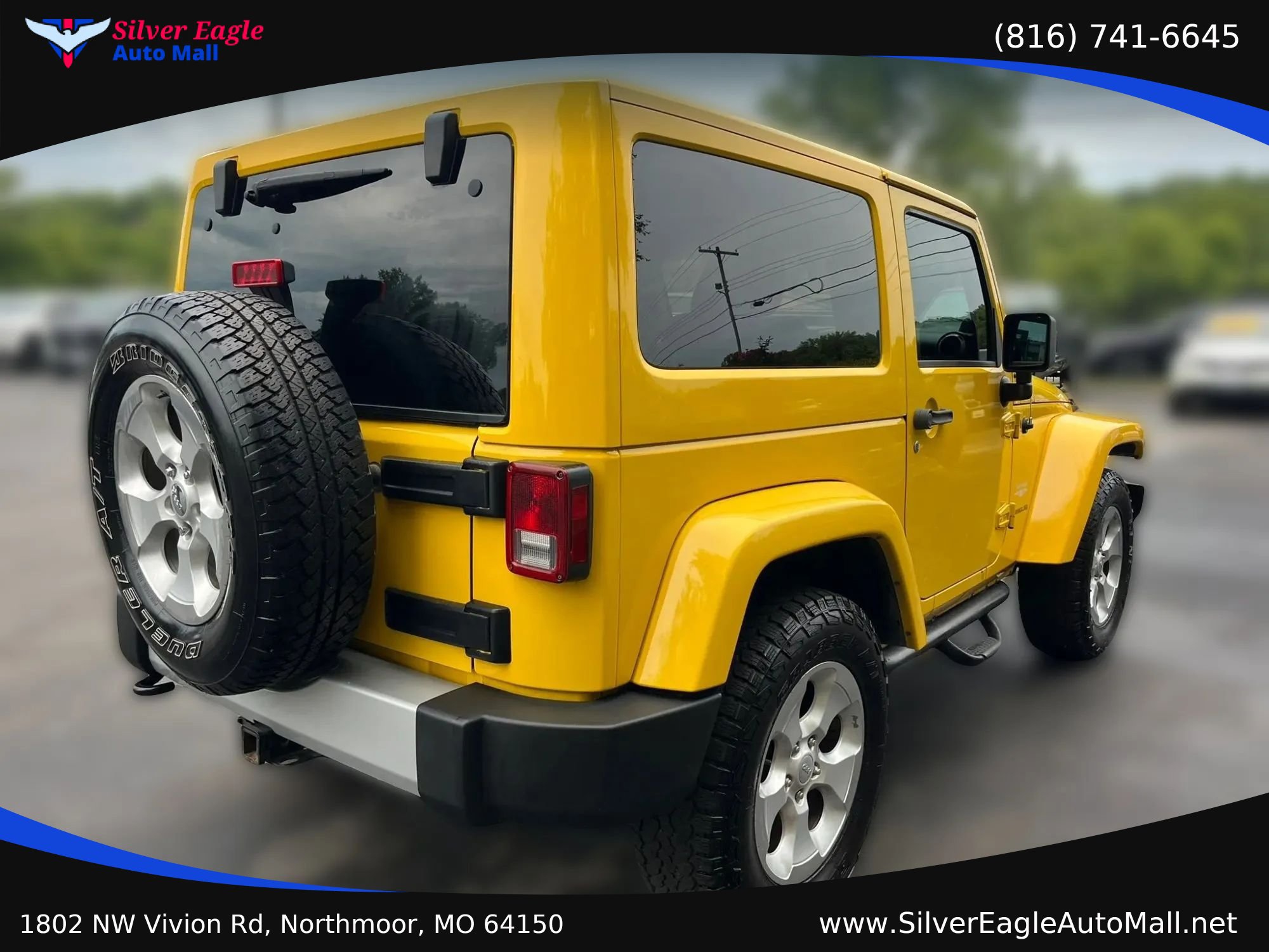 Used 2011 Jeep Wrangler Sahara AWD/4WD image 6