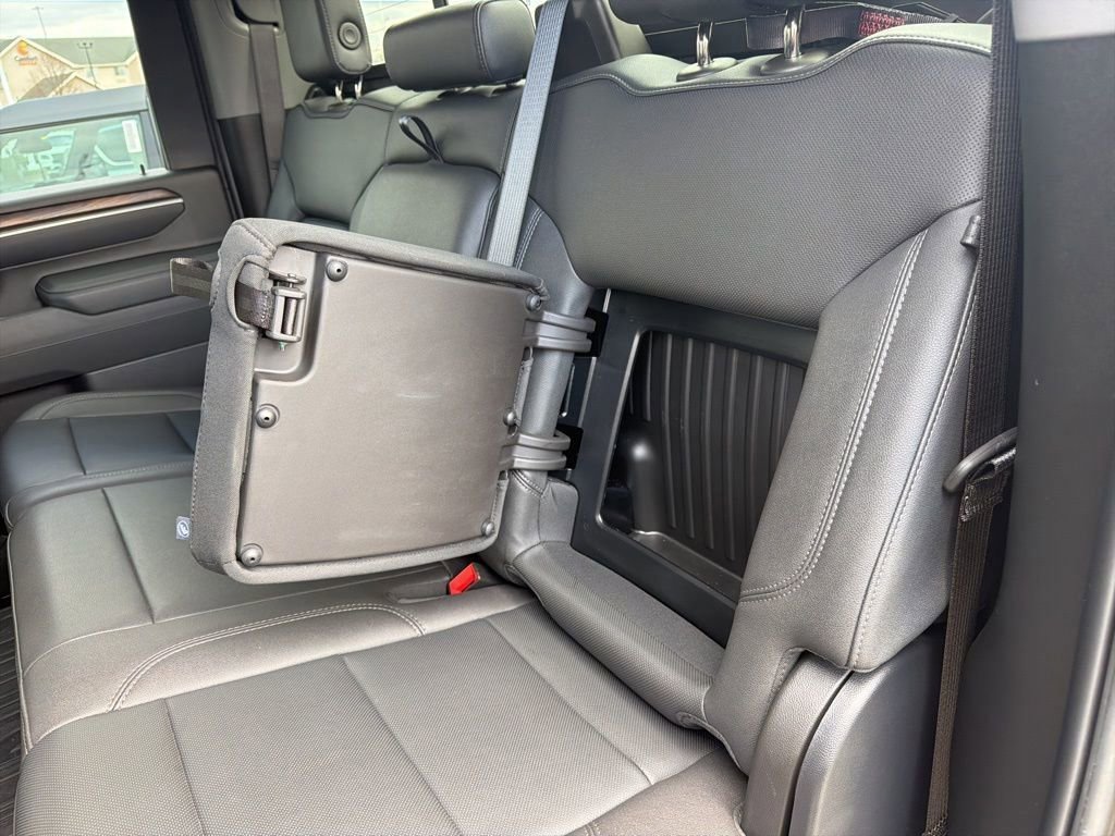 Used 2025 GMC Sierra 2500 SLT AWD/4WD image 50
