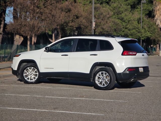 Used 2016 Jeep Cherokee Sport image 13