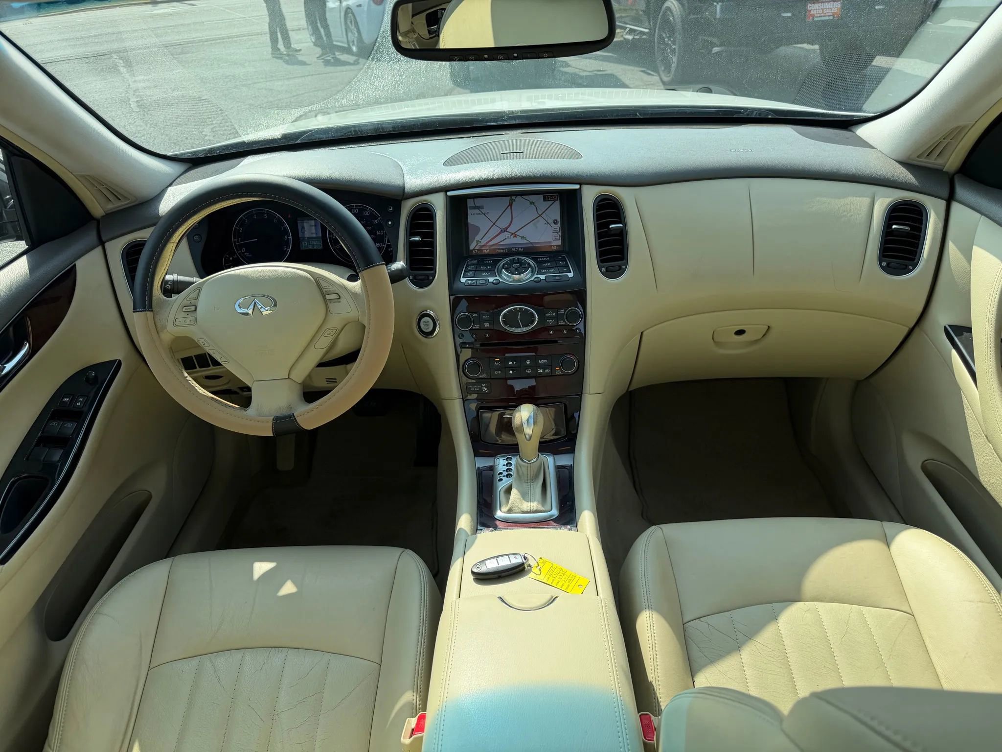 Used 2012 INFINITI EX35 Journey w/ Premium Pkg image 9