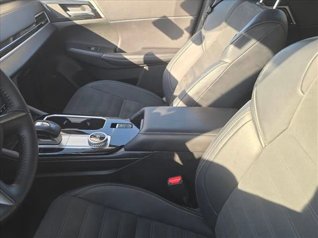 Used 2025 Mitsubishi Outlander SE FWD image 20