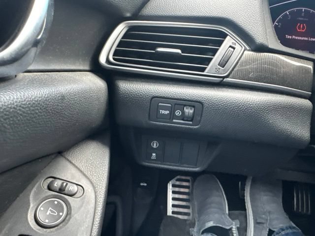 Used 2019 Honda Accord Sport image 14