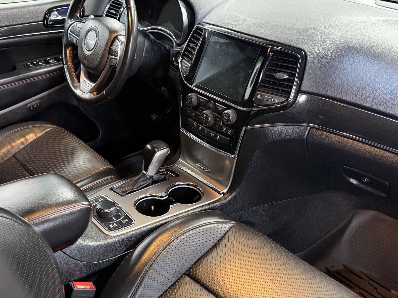 Used 2021 Jeep Grand Cherokee Trailhawk w/ Trailhawk Luxury Group image 12