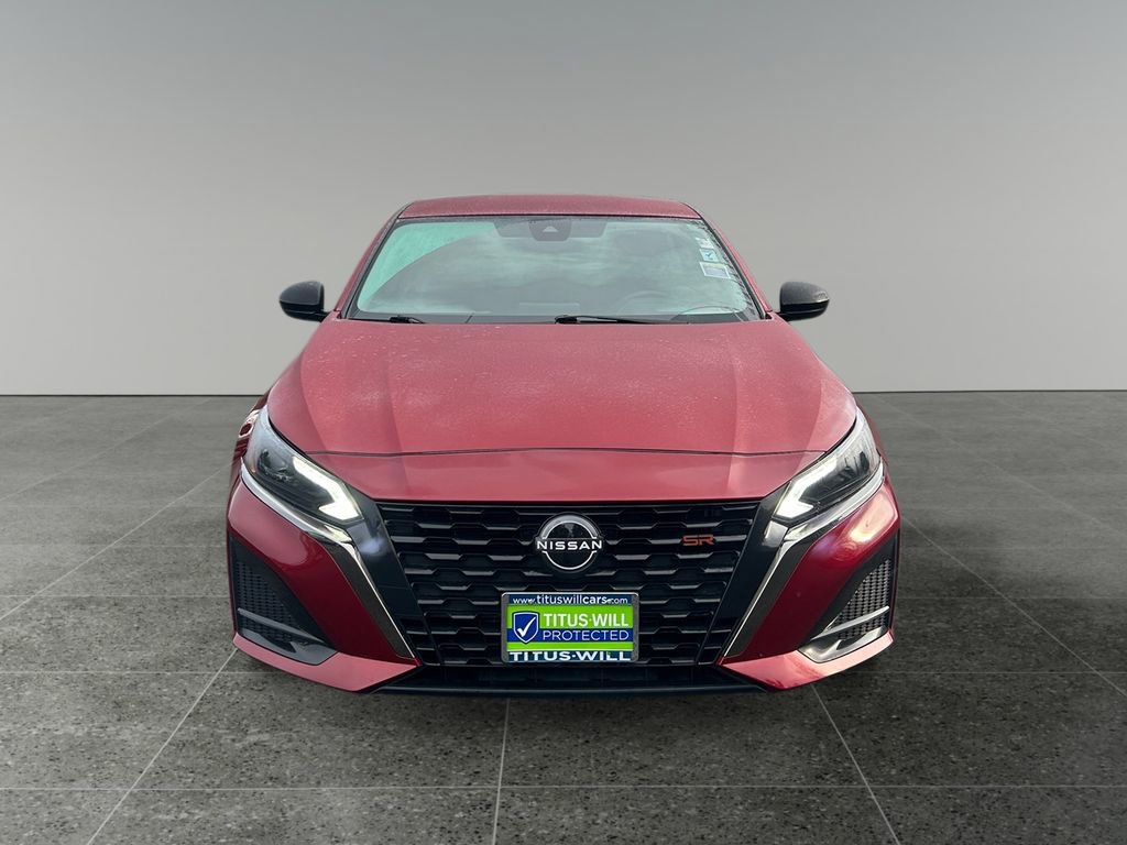 Used 2024 Nissan Altima 2.5 SR AWD/4WD image 3