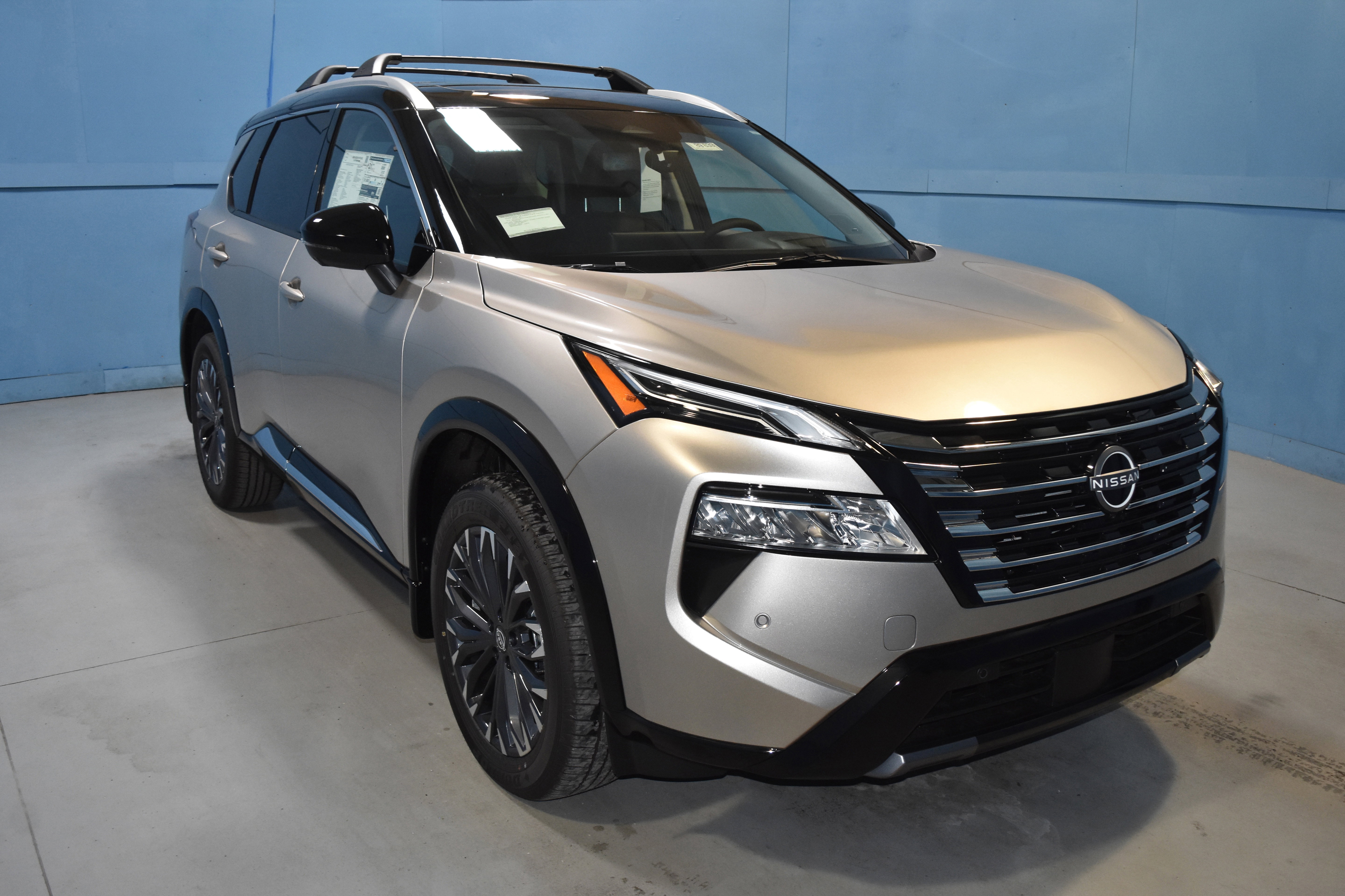 New 2026 Nissan Rogue Platinum w/ Platinum Premium Package image 1