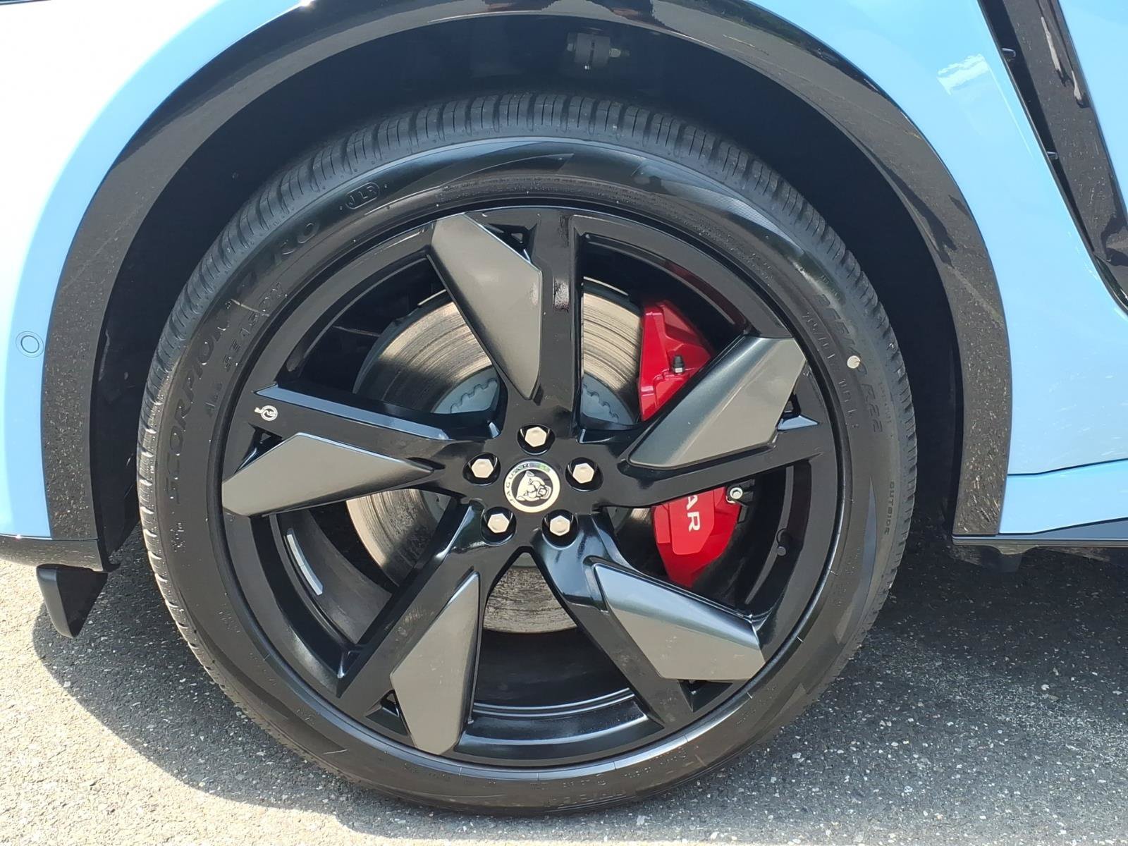 New 2026 Jaguar F-PACE SVR AWD/4WD image 9