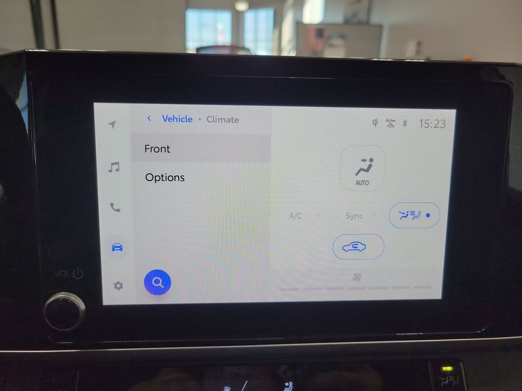 Used 2025 Toyota Camry LE FWD image 43