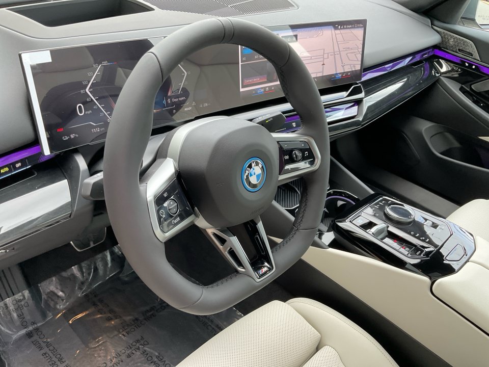 New 2027 BMW i5 xDrive40 w/ M Sport Package AWD/4WD image 10