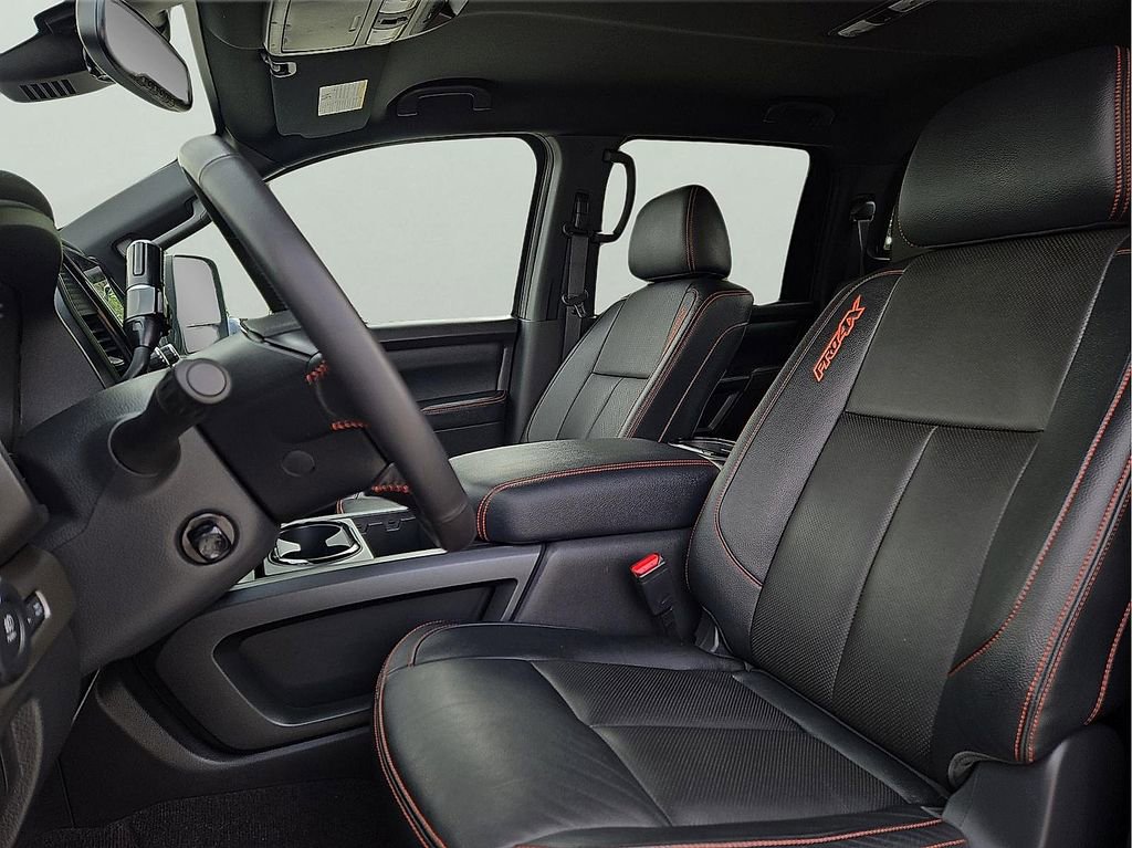 Used 2021 Nissan Titan PRO-4X w/ Pro-4x Convenience Package AWD/4WD image 14