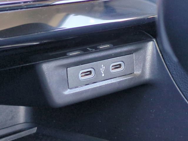 Used 2025 Volkswagen Jetta SE image 26