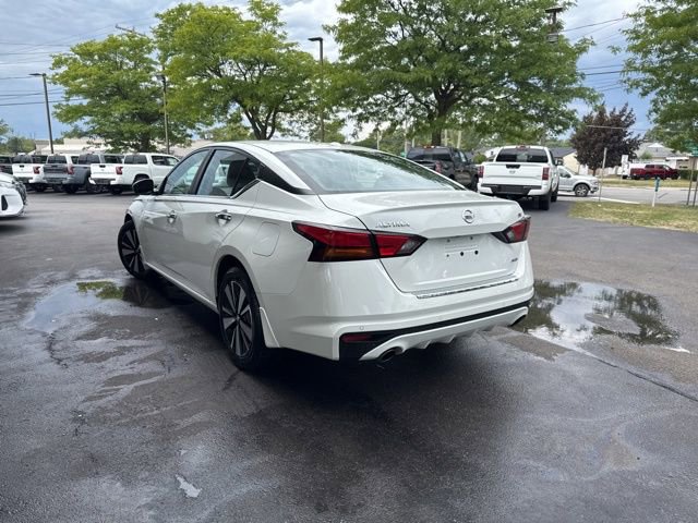 Used 2021 Nissan Altima 2.5 SV w/ SV Premium Package image 4
