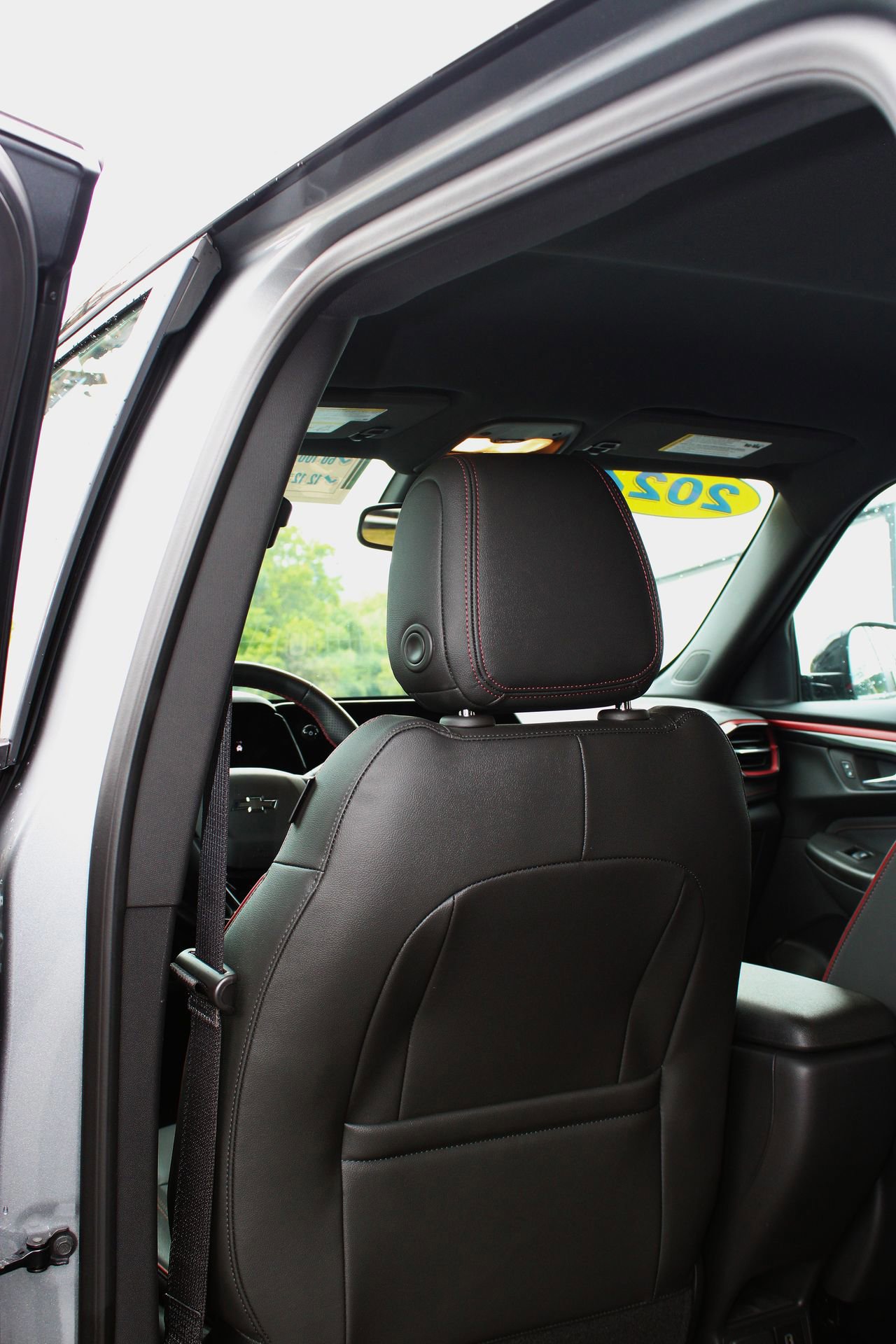 Used 2024 Chevrolet TrailBlazer RS w/ Convenience Package image 19