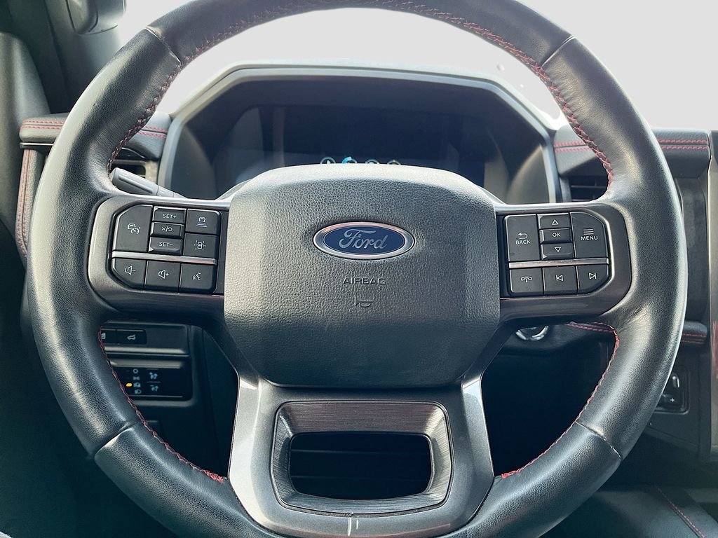 Used 2023 Ford Expedition Limited image 11