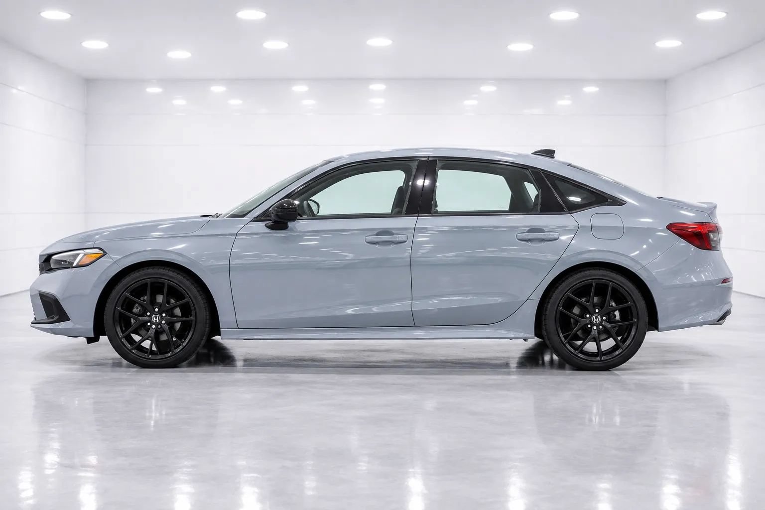 Used 2024 Honda Civic Sport image 2
