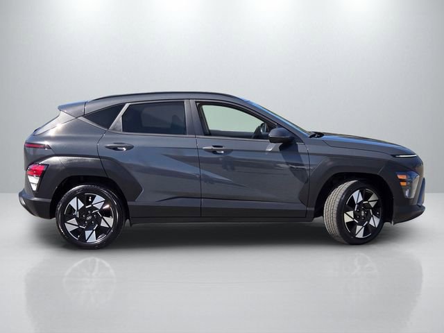 Used 2024 Hyundai Kona SEL FWD image 3