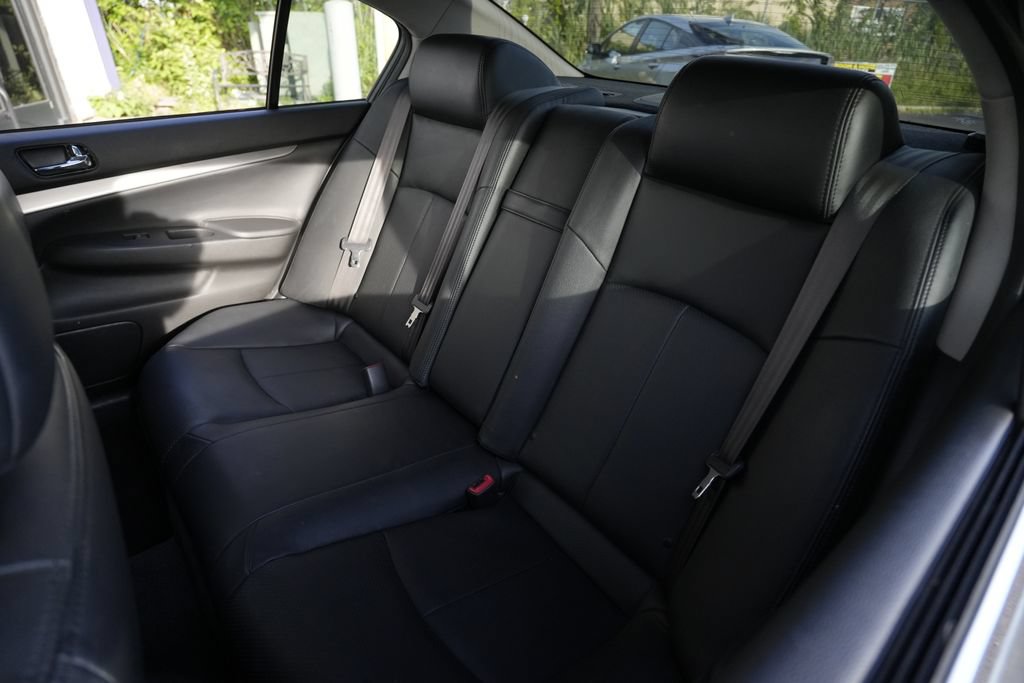 Used 2015 INFINITI Q40 AWD w/ Navigation Package image 22