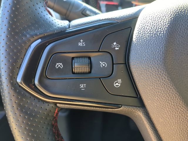 Used 2024 Chevrolet Trax RS w/ Driver Confidence Package image 29