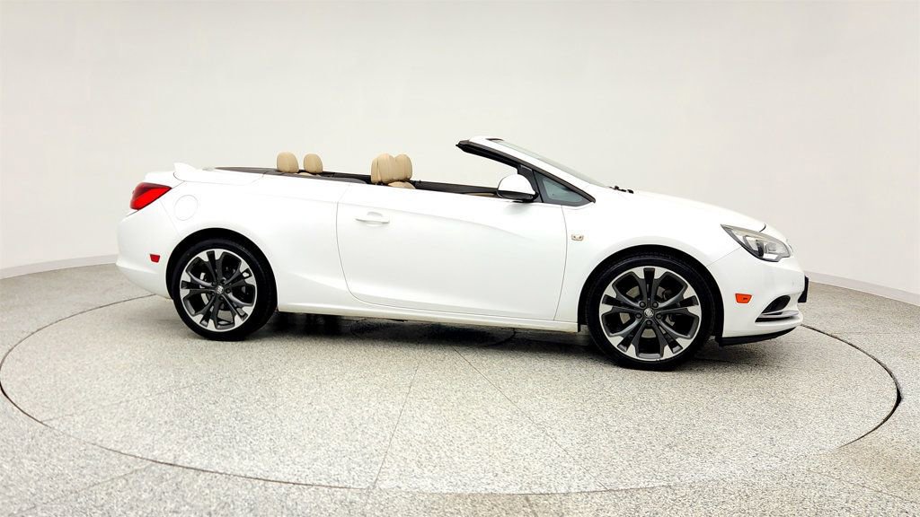 Used 2018 Buick Cascada Premium image 4