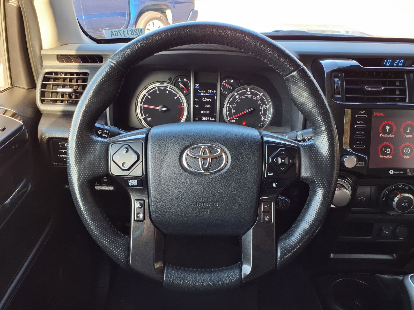 Used 2024 Toyota 4Runner TRD Off-Road Premium image 15