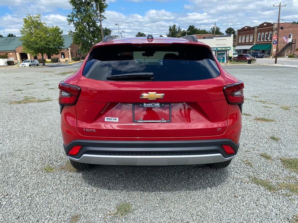 New 2026 Chevrolet Trax LT image 4