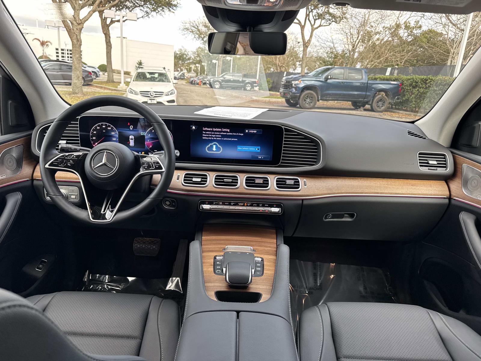 Certified 2025 Mercedes-Benz GLE 350 4MATIC image 13