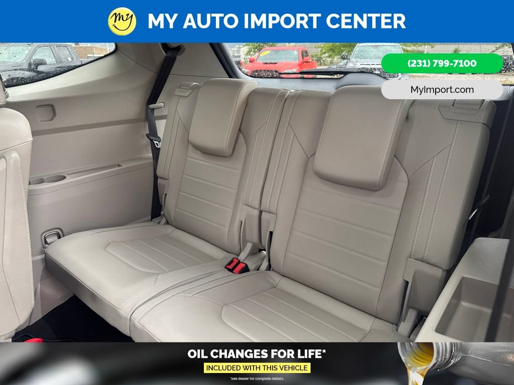 Used 2025 Volkswagen Atlas SEL AWD/4WD image 27
