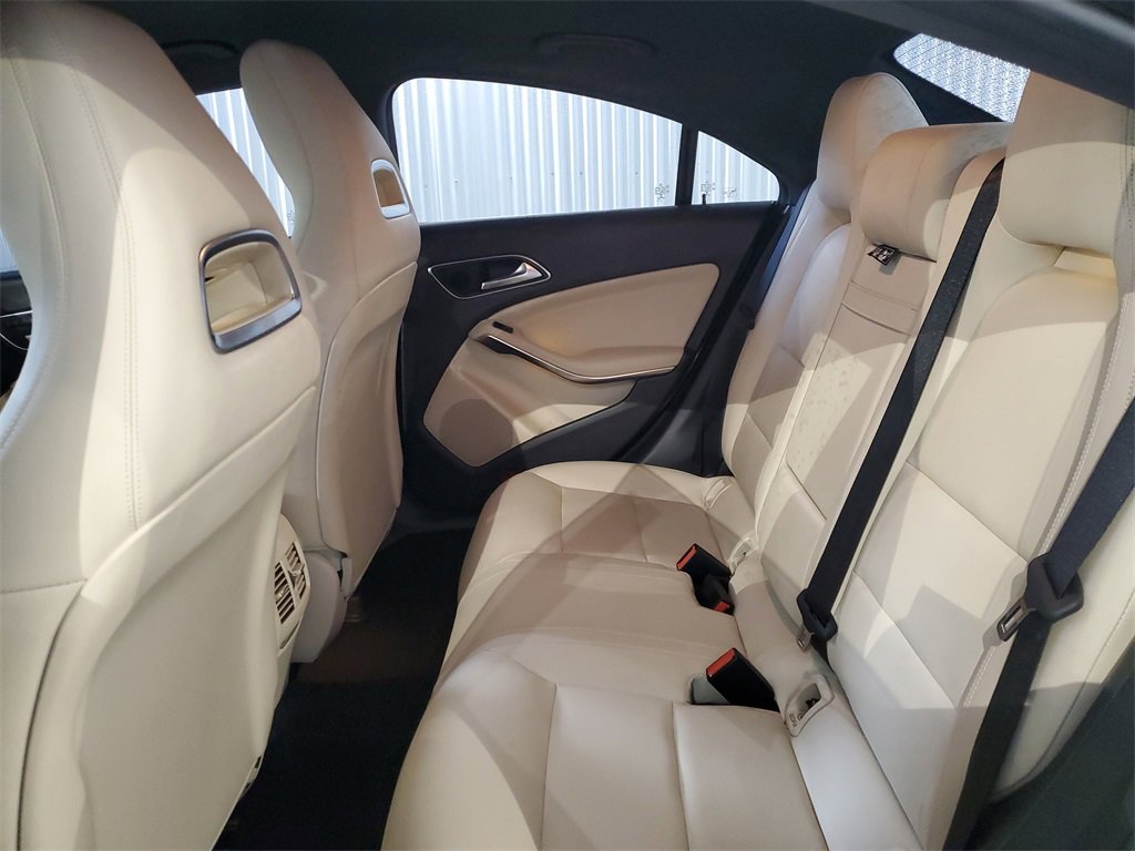 Used 2018 Mercedes-Benz CLA 250 image 14