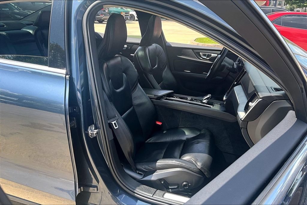 Used 2022 Volvo S60 B5 Inscription AWD/4WD image 8