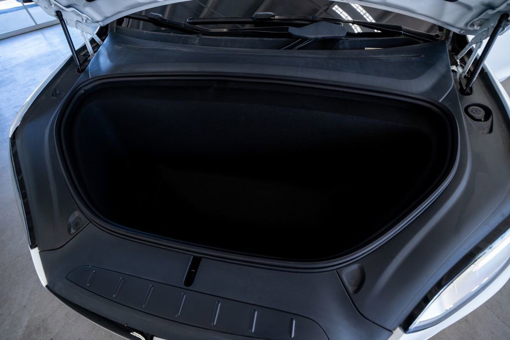 Used 2022 Tesla Model X Plaid image 55