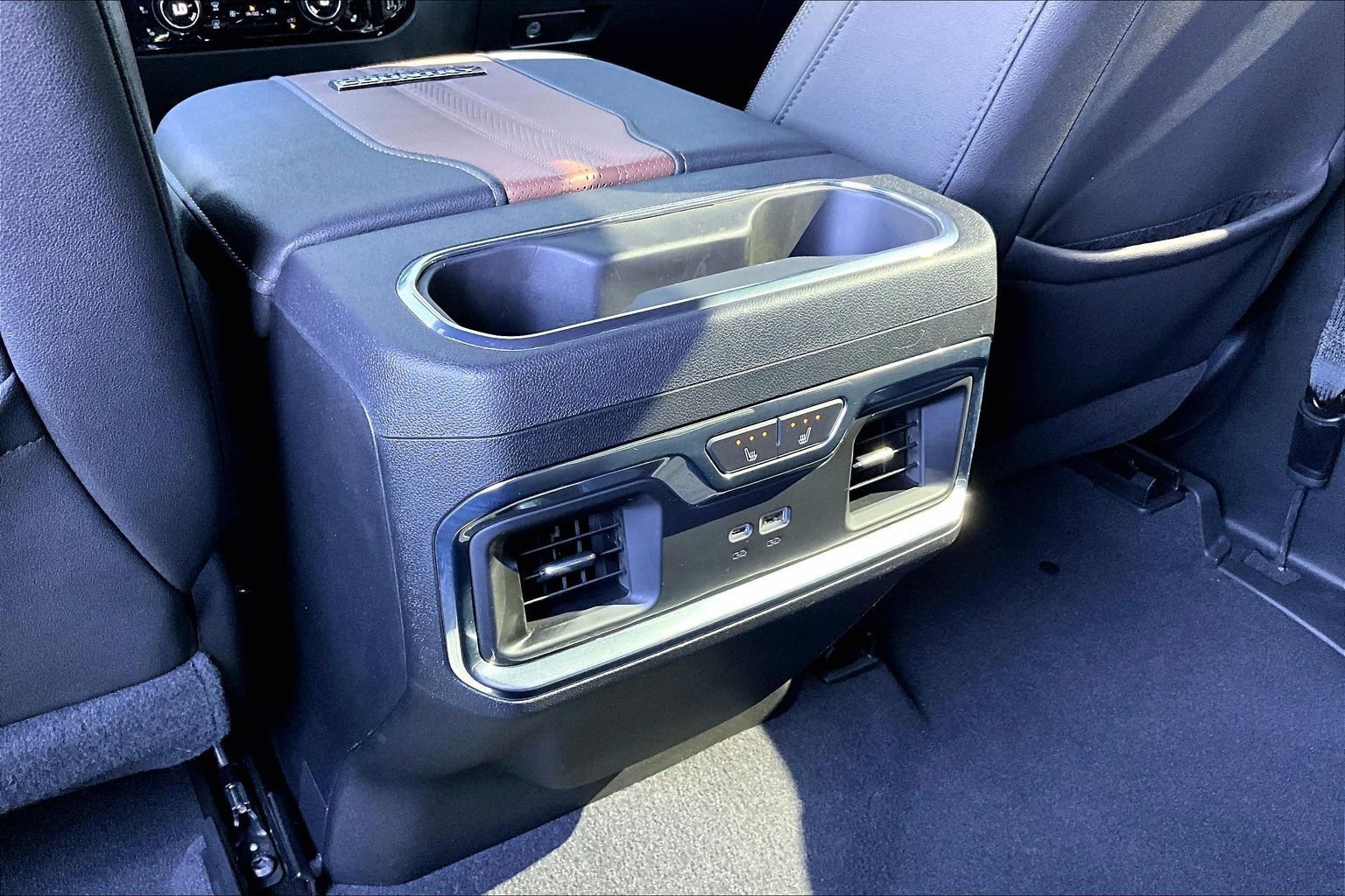 Used 2024 Chevrolet Silverado 2500 High Country w/ Technology Package image 34