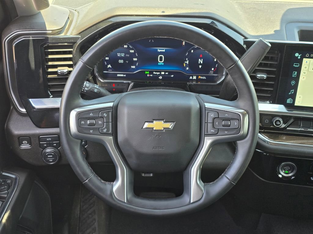 Used 2024 Chevrolet Silverado 1500 LT AWD/4WD image 7