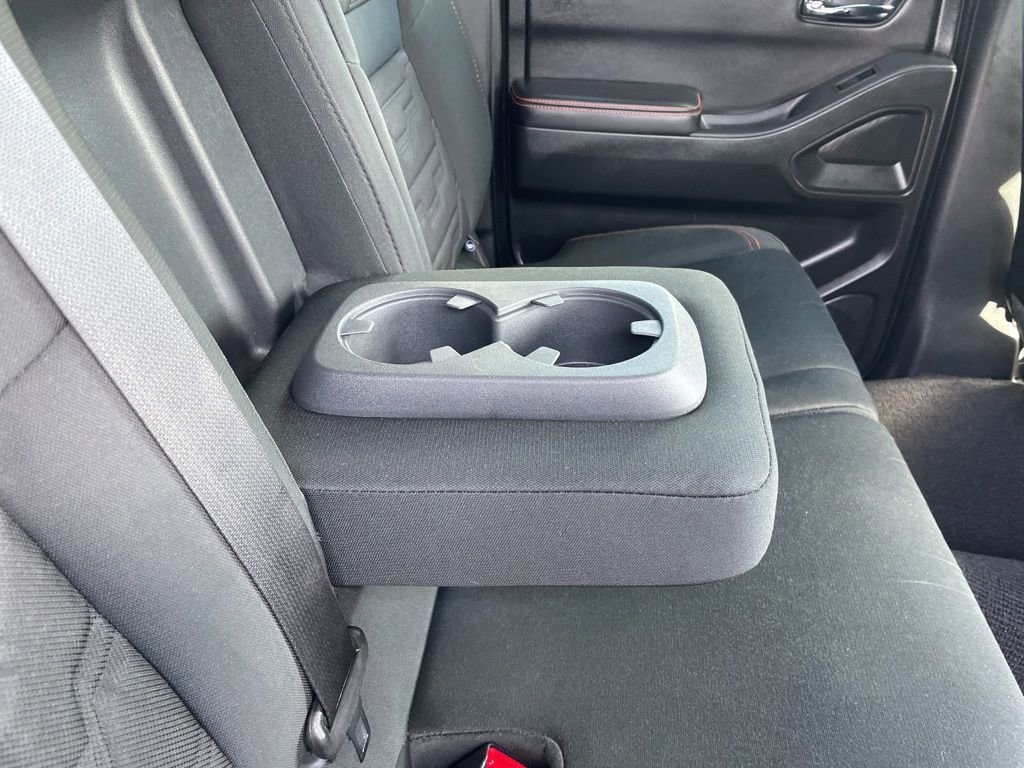 Used 2025 Nissan Frontier PRO-4X AWD/4WD image 33