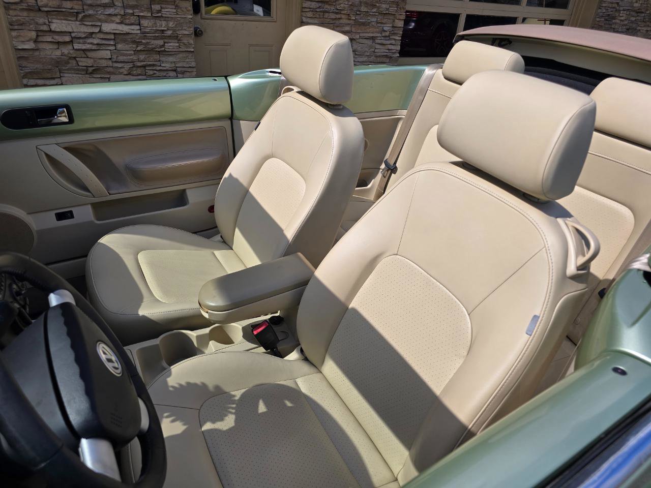 Used 2008 Volkswagen Beetle SE image 44