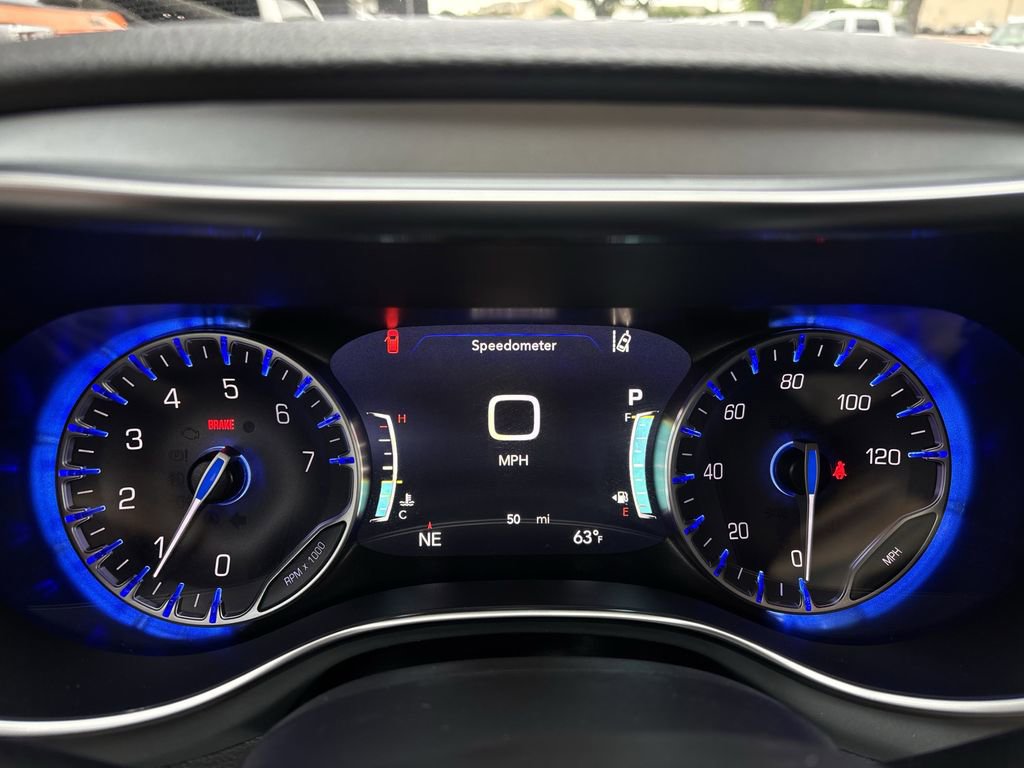 New 2026 Chrysler Pacifica Limited FWD image 13