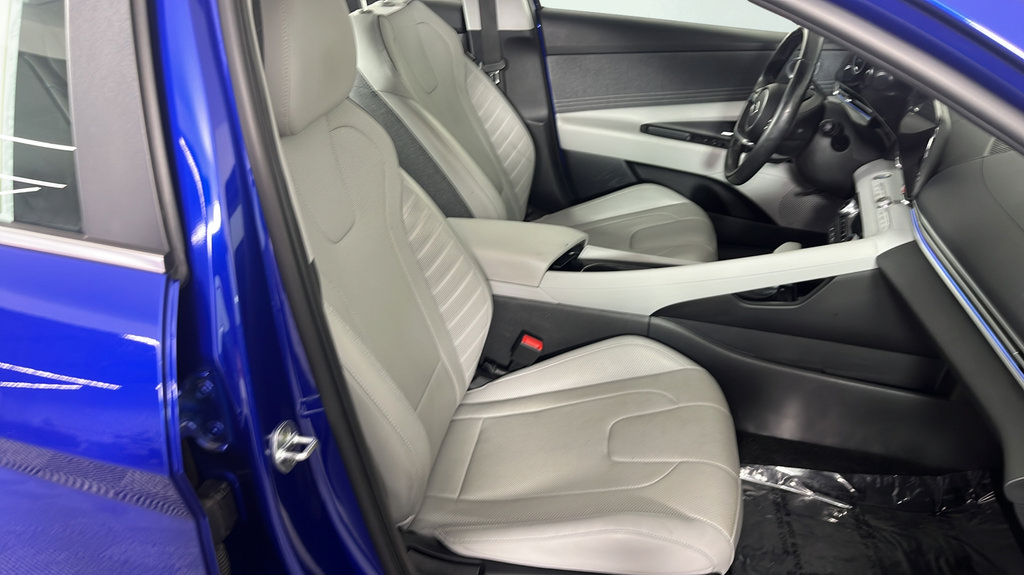 Used 2023 Hyundai Elantra Limited FWD image 33