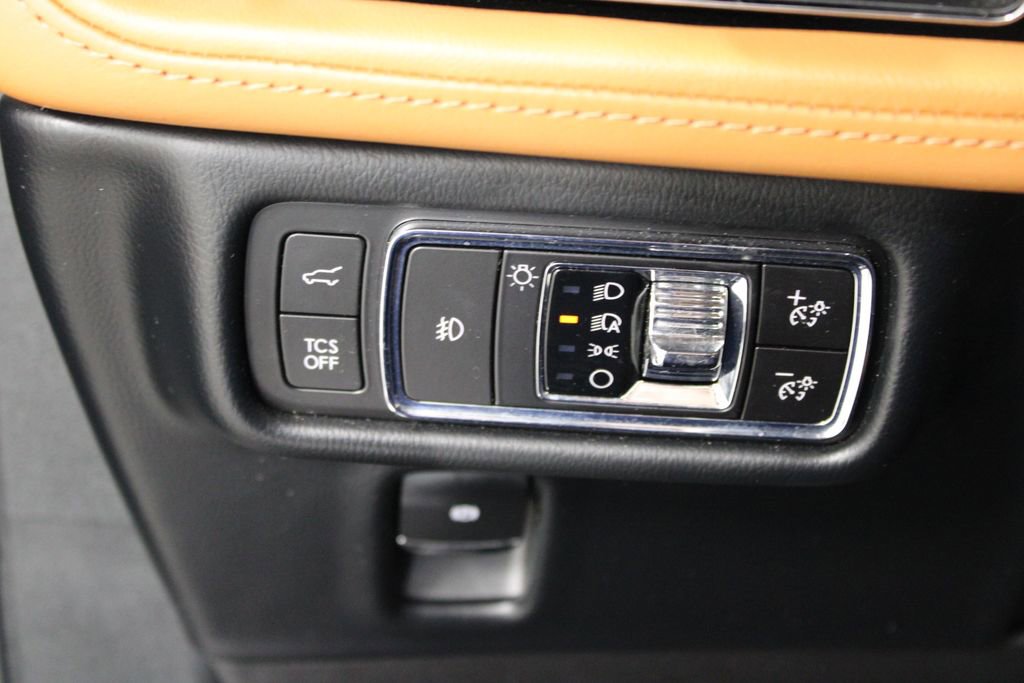 Used 2023 Lincoln Nautilus Black Label w/ Cargo Utility Package image 44