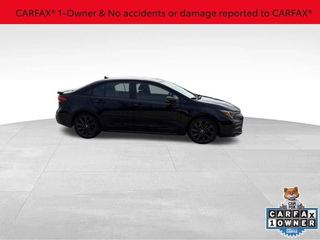 Used 2023 Toyota Corolla SE image 2