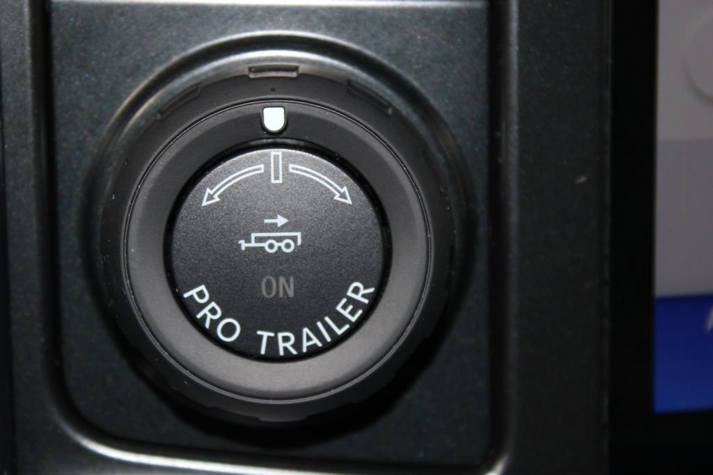 Used 2025 Ford F150 Platinum AWD/4WD image 48